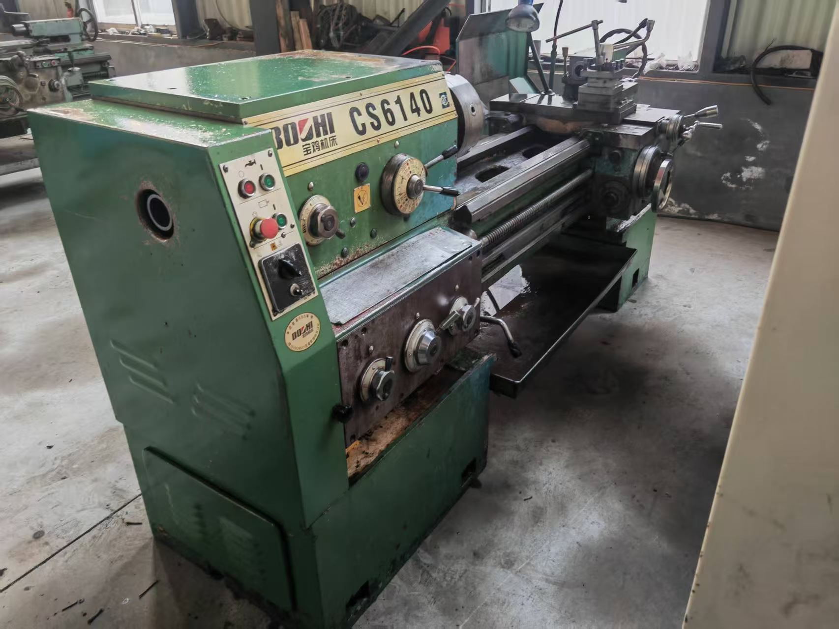 新到一台宝鸡产6140一米车床，机器状况非常好价格美丽，需要来聊