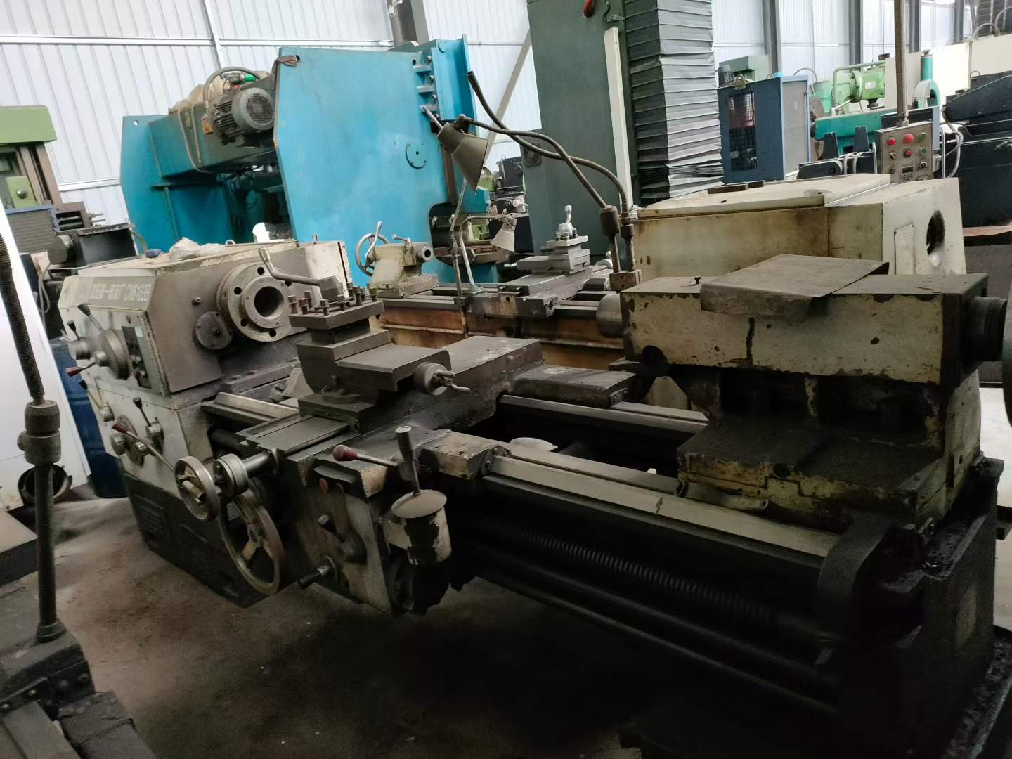 腾库房处理三台沈阳产6163一米半车床，质优价廉喜欢来聊