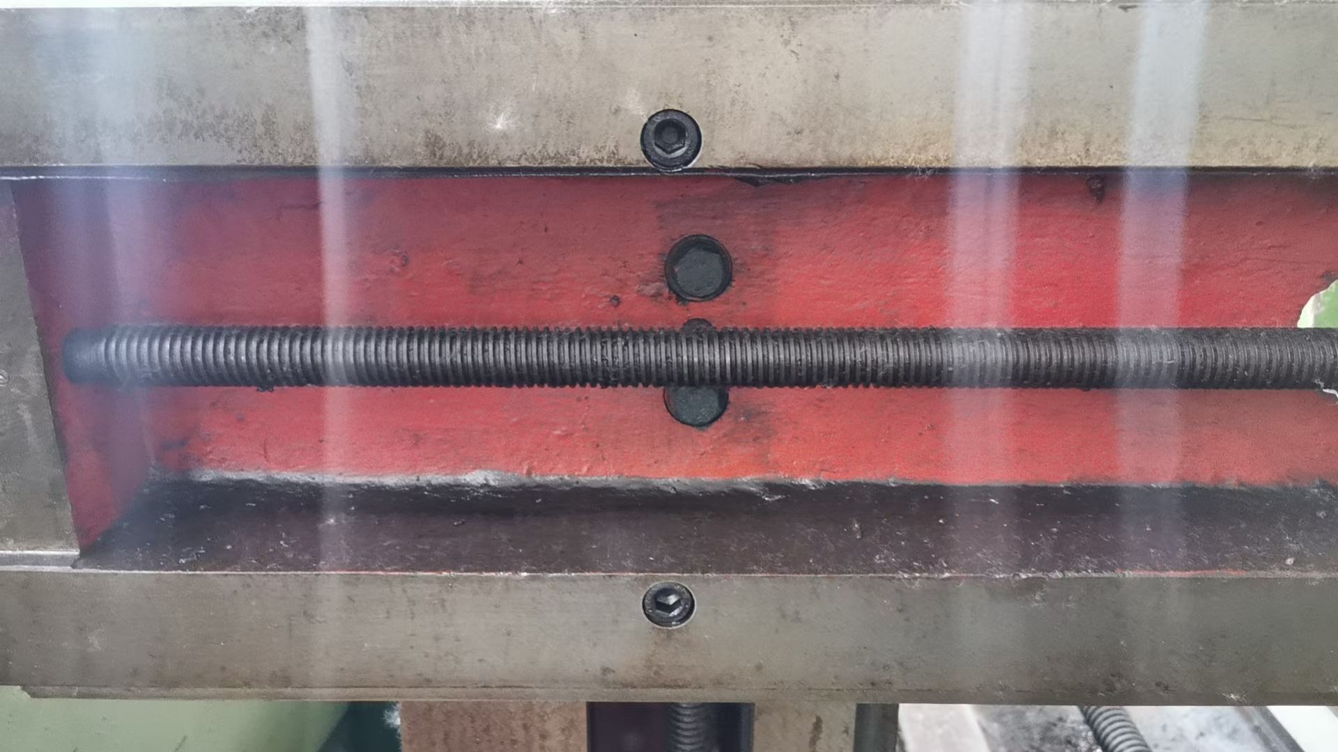 新到一台齿典产小龙门铣床，成色绝佳闭眼入系列，需要来聊