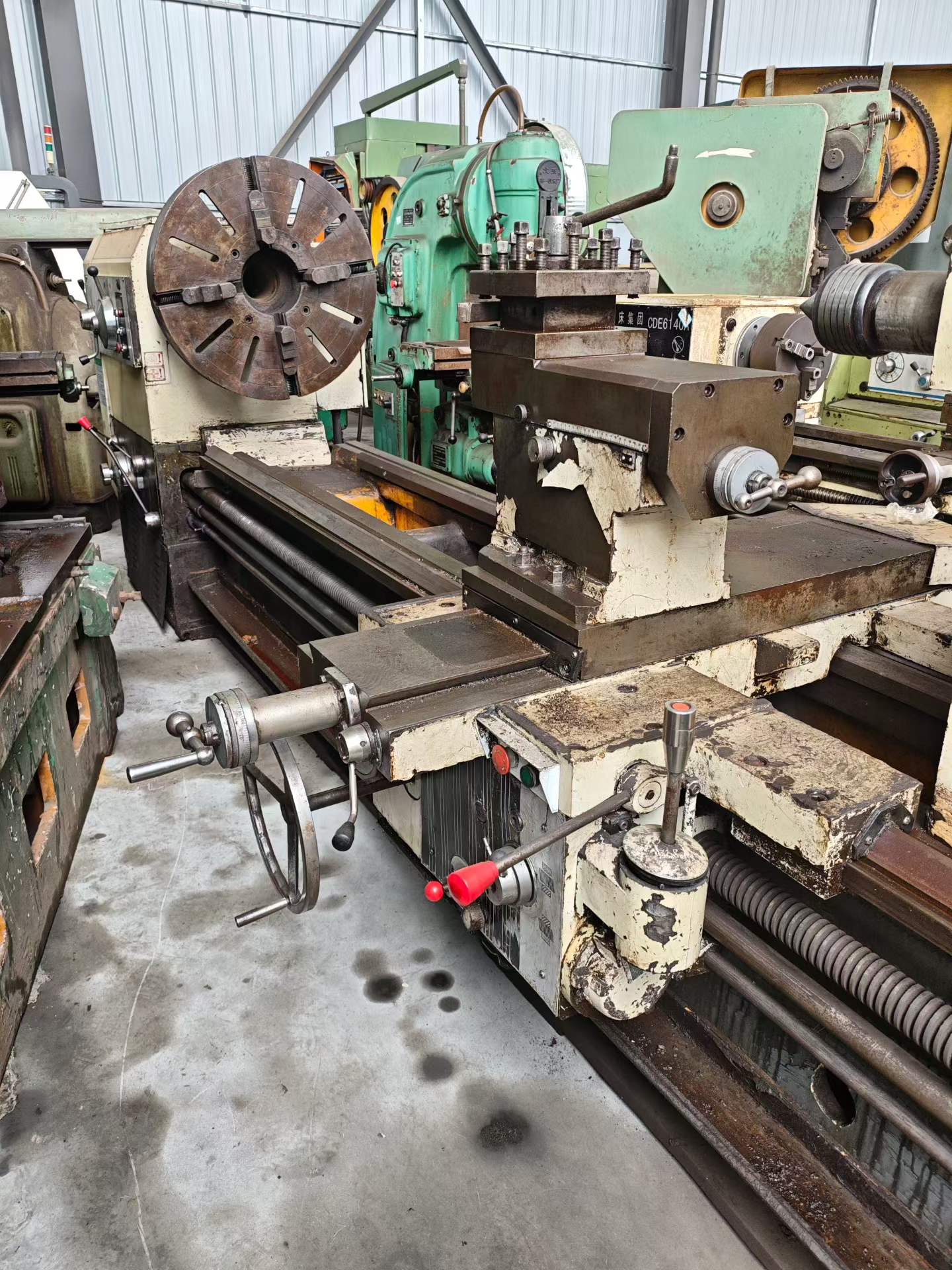 腾库房秒杀一台62100三米车床，给钱就卖便宜处理