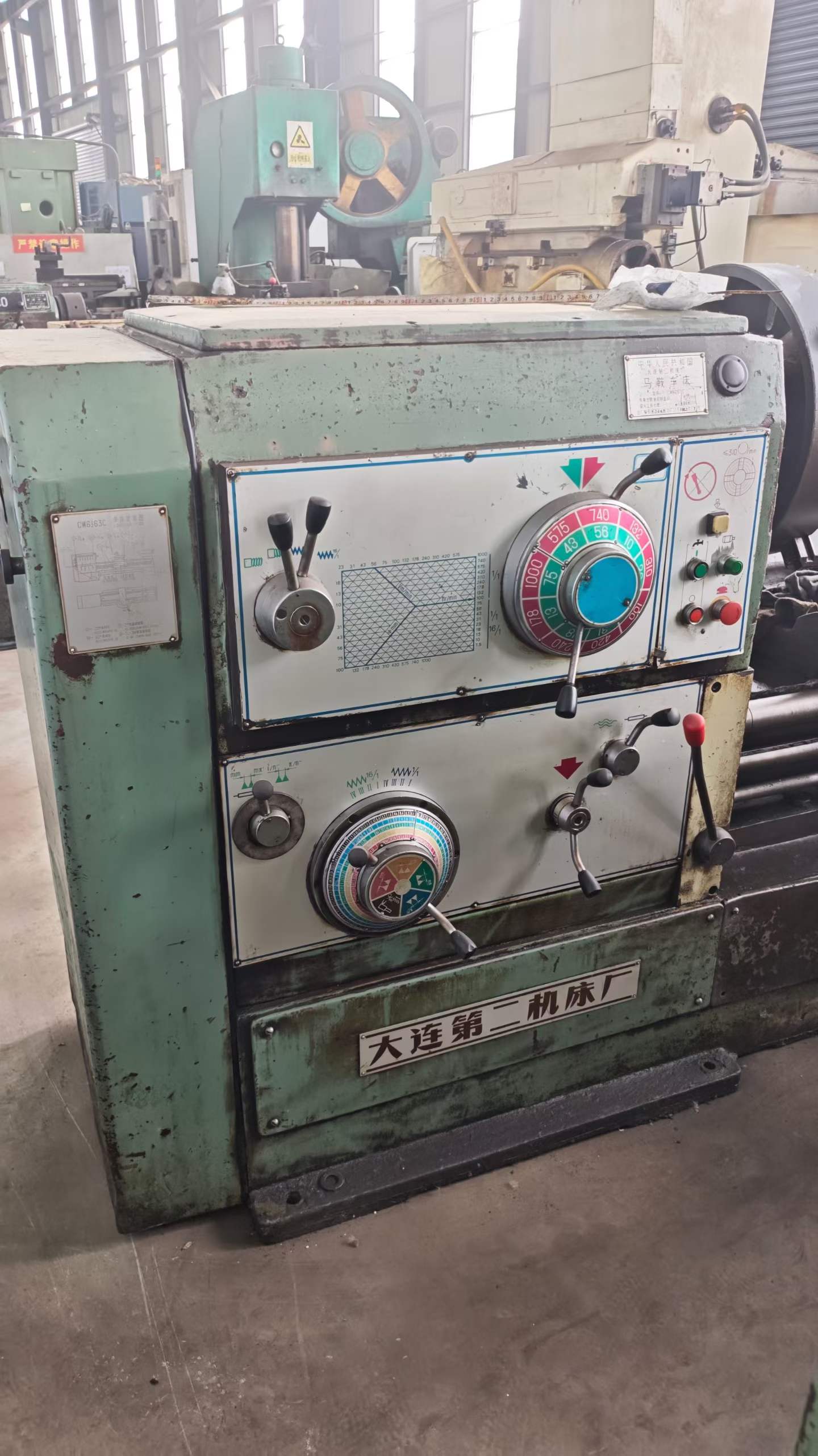 处理一台大连产6263车床，加工长度三米，孔径105，导轨宽度550，卡盘直径500，1993年出厂粗车神器，价格实惠要