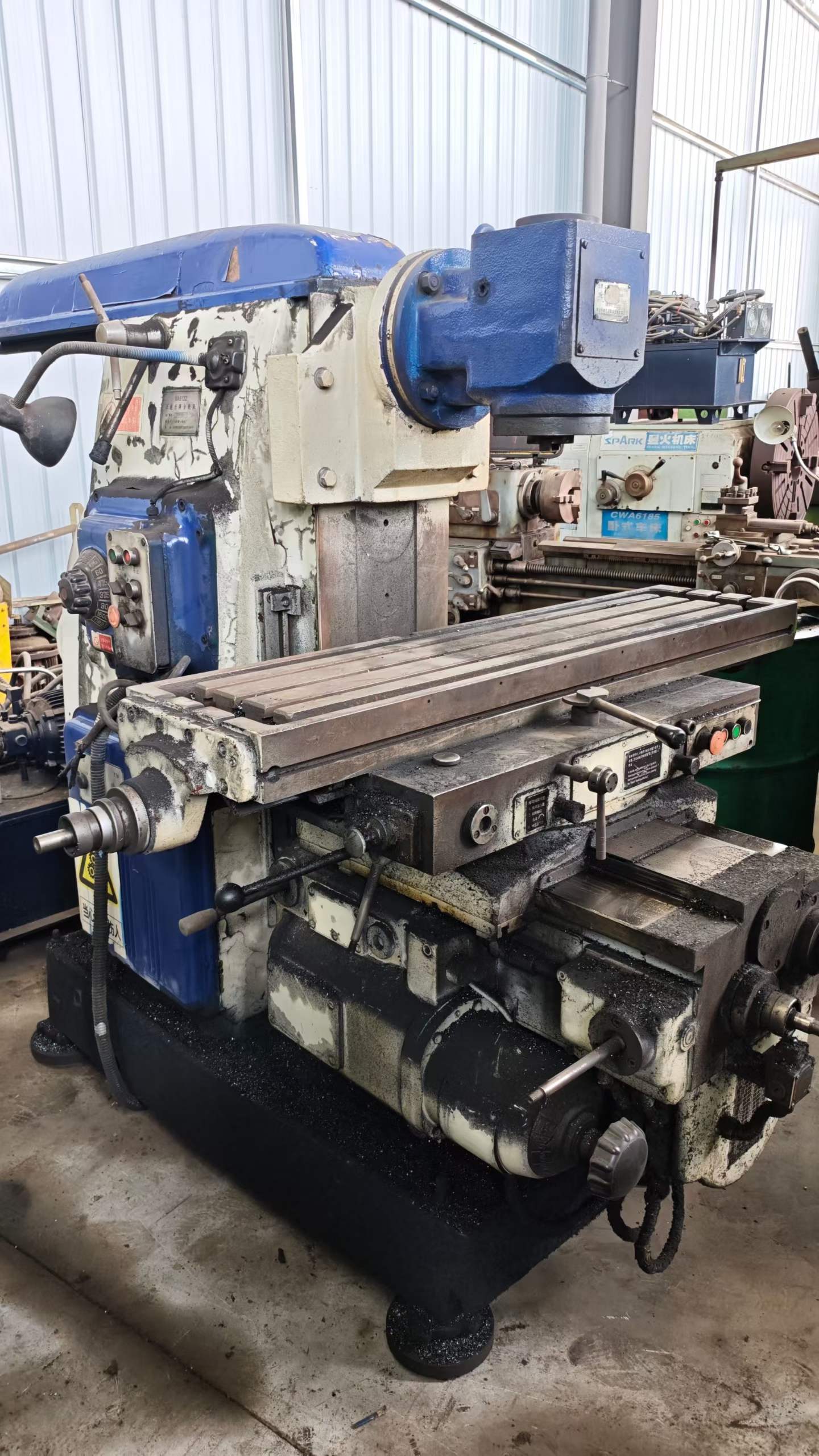 新到一台北京产6132铣床，质优价廉几千块钱带回家，要的来聊