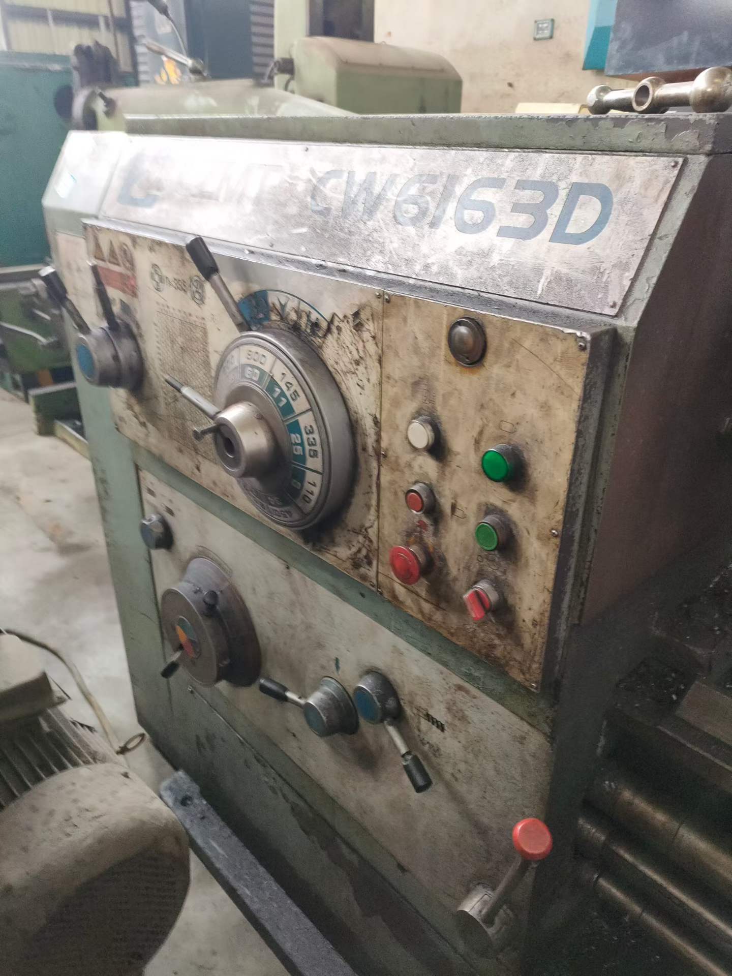 处理一台兰州产6163一米半车床，质优价廉要的来聊哈