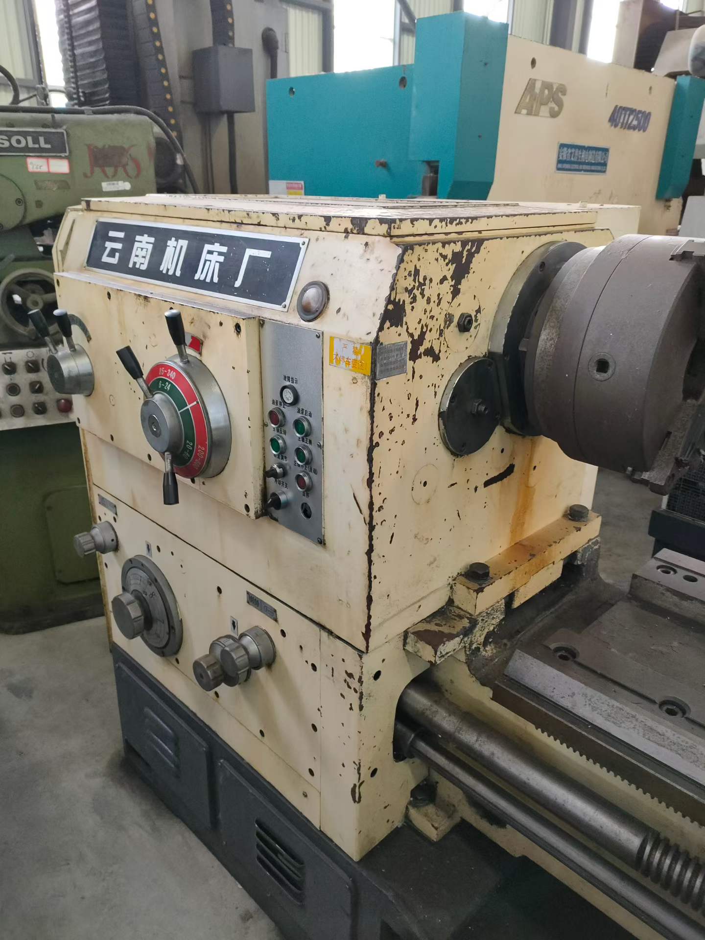 新到一台精品云南产6280一米半车床，机器状况非常好，需要好货的朋友私聊吧