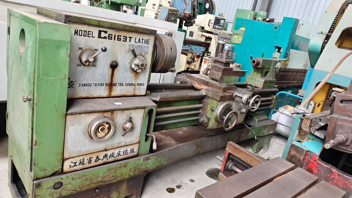 新到一台泰兴产6163一米半车床，质优价廉一万多带回家要的从速