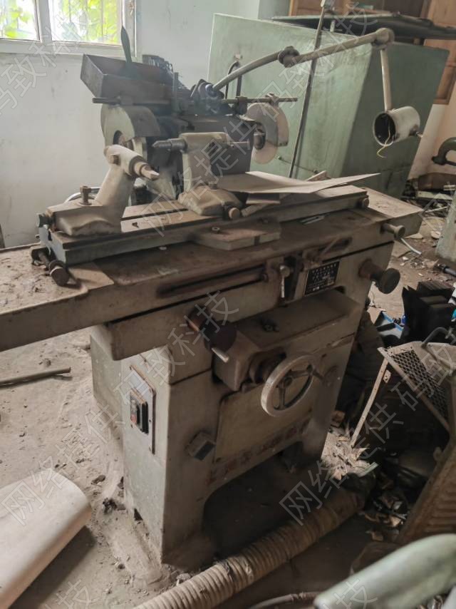 厂家处理一台上海产6025工具磨床,机器状况非常好,质优价廉需要性价比高的朋友私聊吧